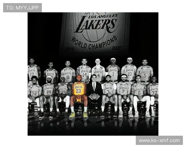 湖人队迎来新赛季挑战 詹姆斯与安东尼戴维斯目标锁定总冠军